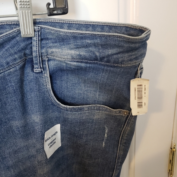 NWT plus size Old Navy Rockstar Super Skinny ankle length distressed jeans - Picture 5 of 7